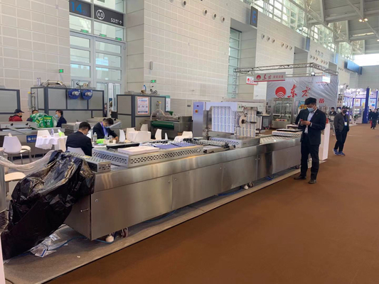 Industrial Gantry Lift Bubble Fruit and Vegetable Cleaning Machine for Beverage Shops